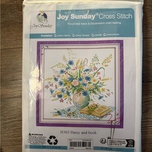 Joy Sunday Cross Stitch Kit - Daisy and Book